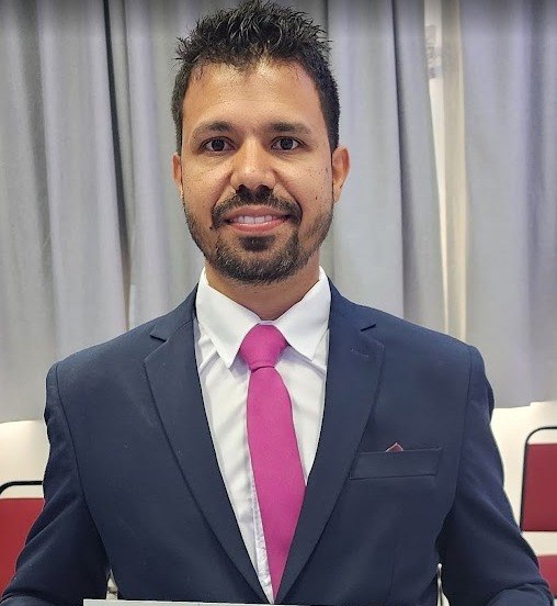 Denis Santos Oliveira, criador da OS Inteligente em Excel